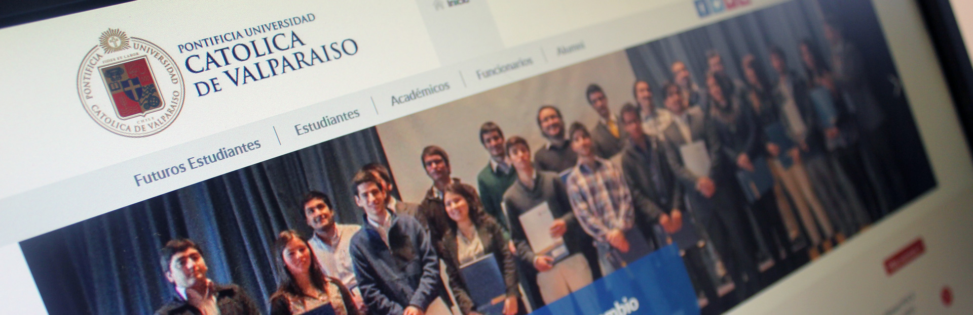 Pantalla mostrando el sitio de la Universidad Católica de Valparaíso